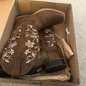 Twisted x cowgirl boots. Never worn new in box